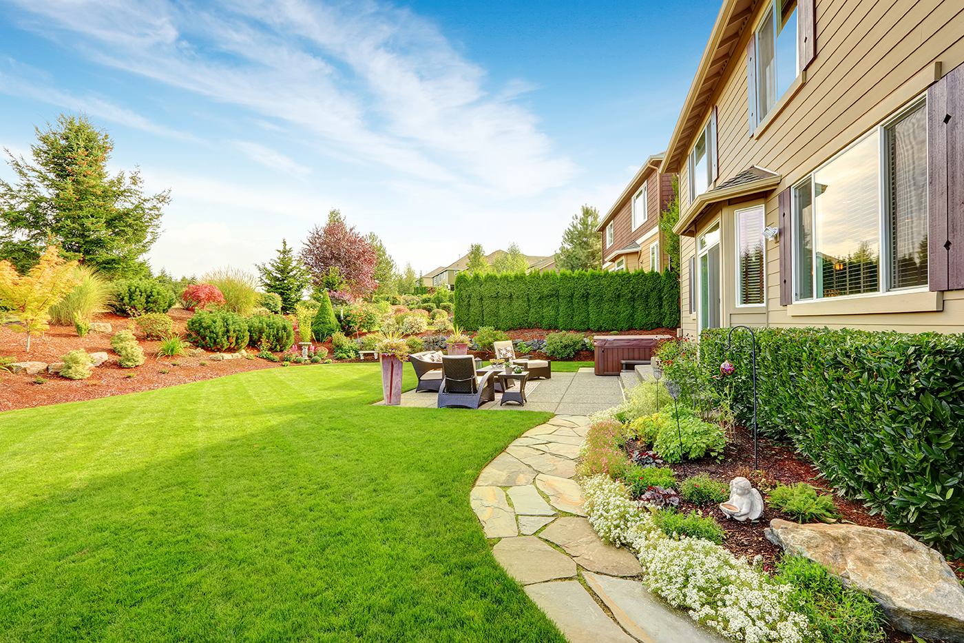 Ask a Pro Q&A: Getting Started with a Backyard Makeover - bhgrelife.com